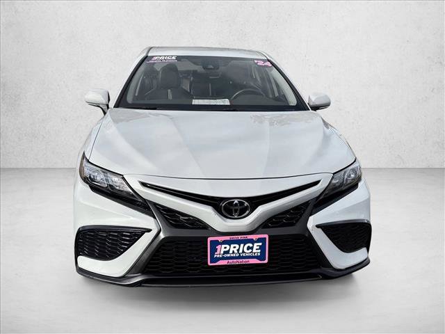 Used 2024 Toyota Camry SE FWD image 2