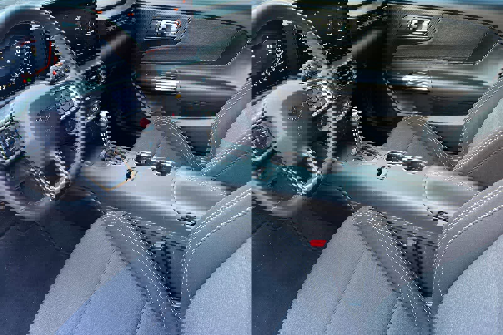 Used 2024 Ford Mustang EcoBoost image 14