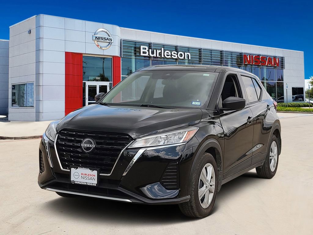 Certified 2025 Nissan Kicks Play S image 1