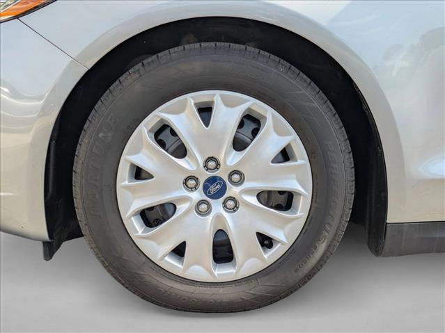 Used 2020 Ford Fusion S image 24