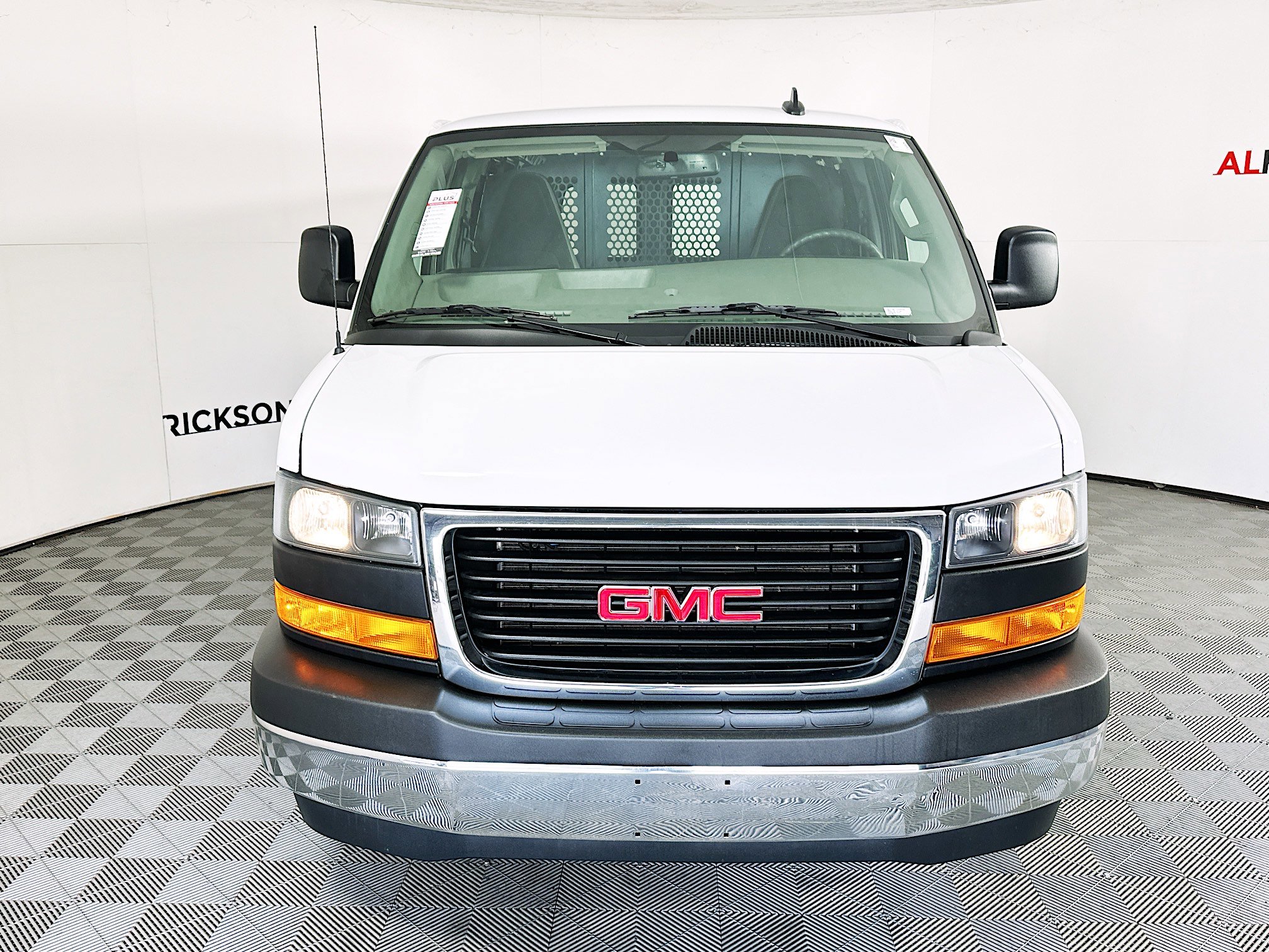 Used 2024 GMC Savana 2500 w/ Driver Convenience Package image 8