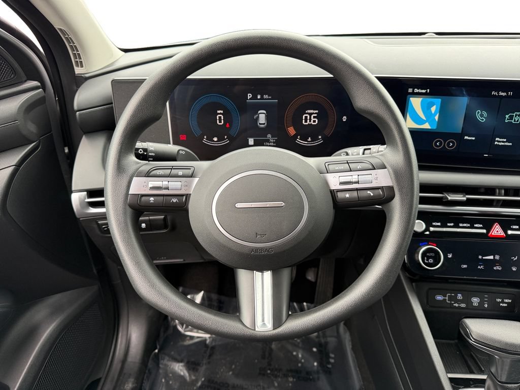 Used 2025 Hyundai Tucson SEL FWD image 12