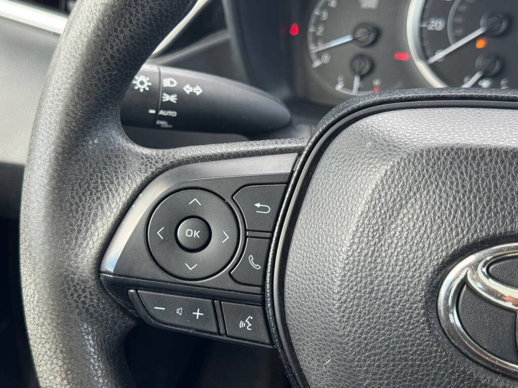 Used 2020 Toyota Corolla LE image 13