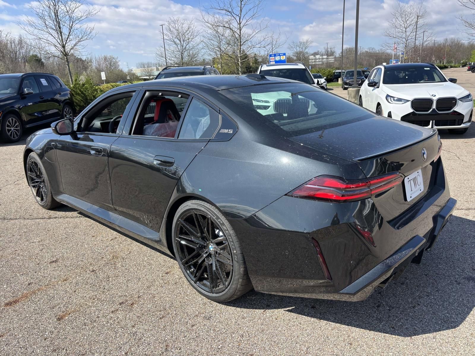 New 2026 BMW M5 w/ Executive Package AWD/4WD image 7