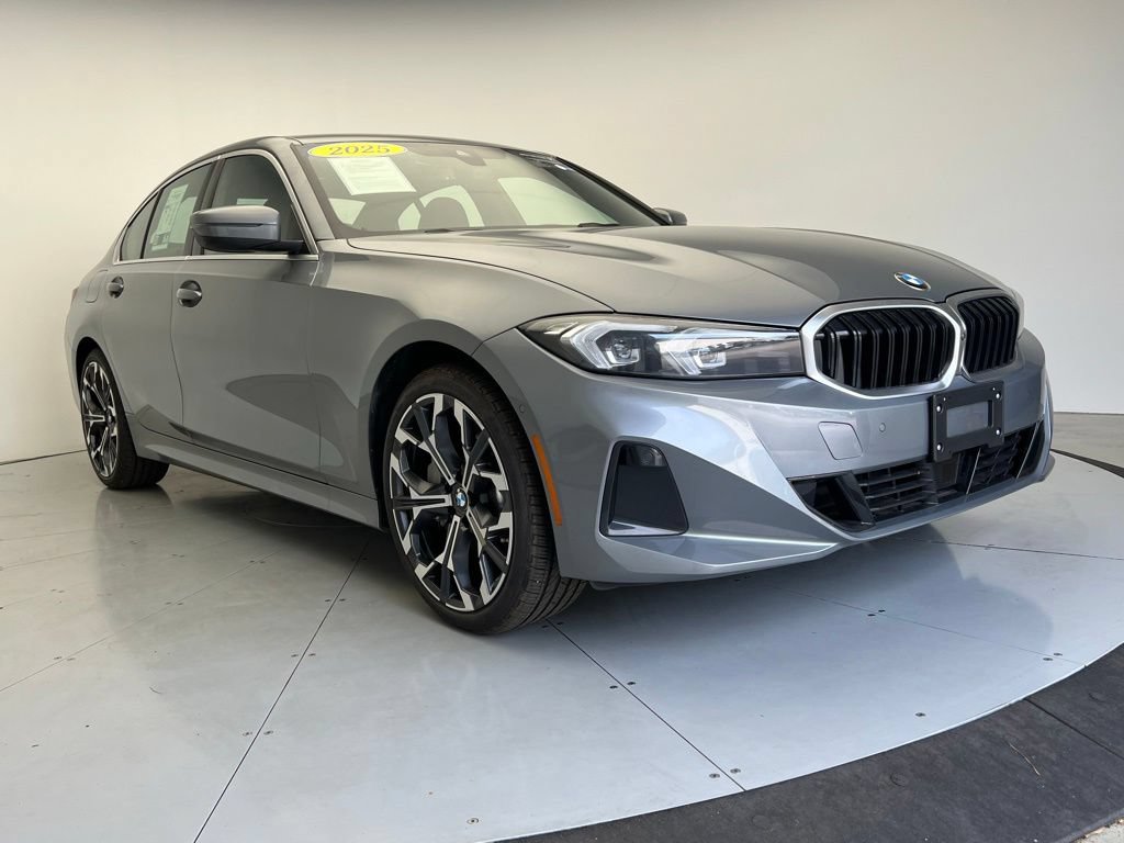 Certified 2025 BMW 330i Sedan RWD image 2