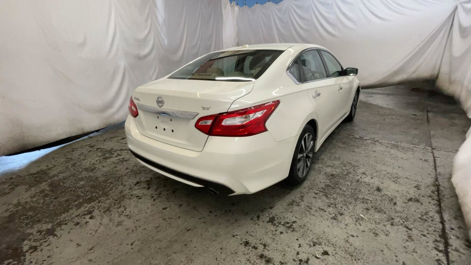 Used 2017 Nissan Altima 2.5 SV FWD image 6