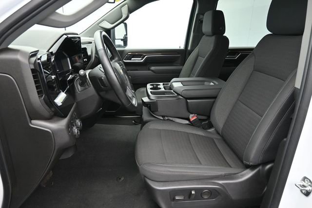 Used 2025 Chevrolet Silverado 2500 LT w/ Safety Package AWD/4WD image 27