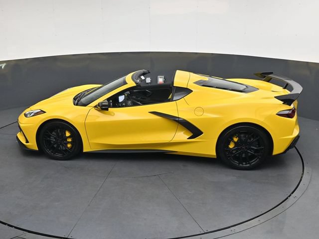 Used 2025 Chevrolet Corvette Stingray Premium Cpe w/ Z51 Performance Package RWD image 33