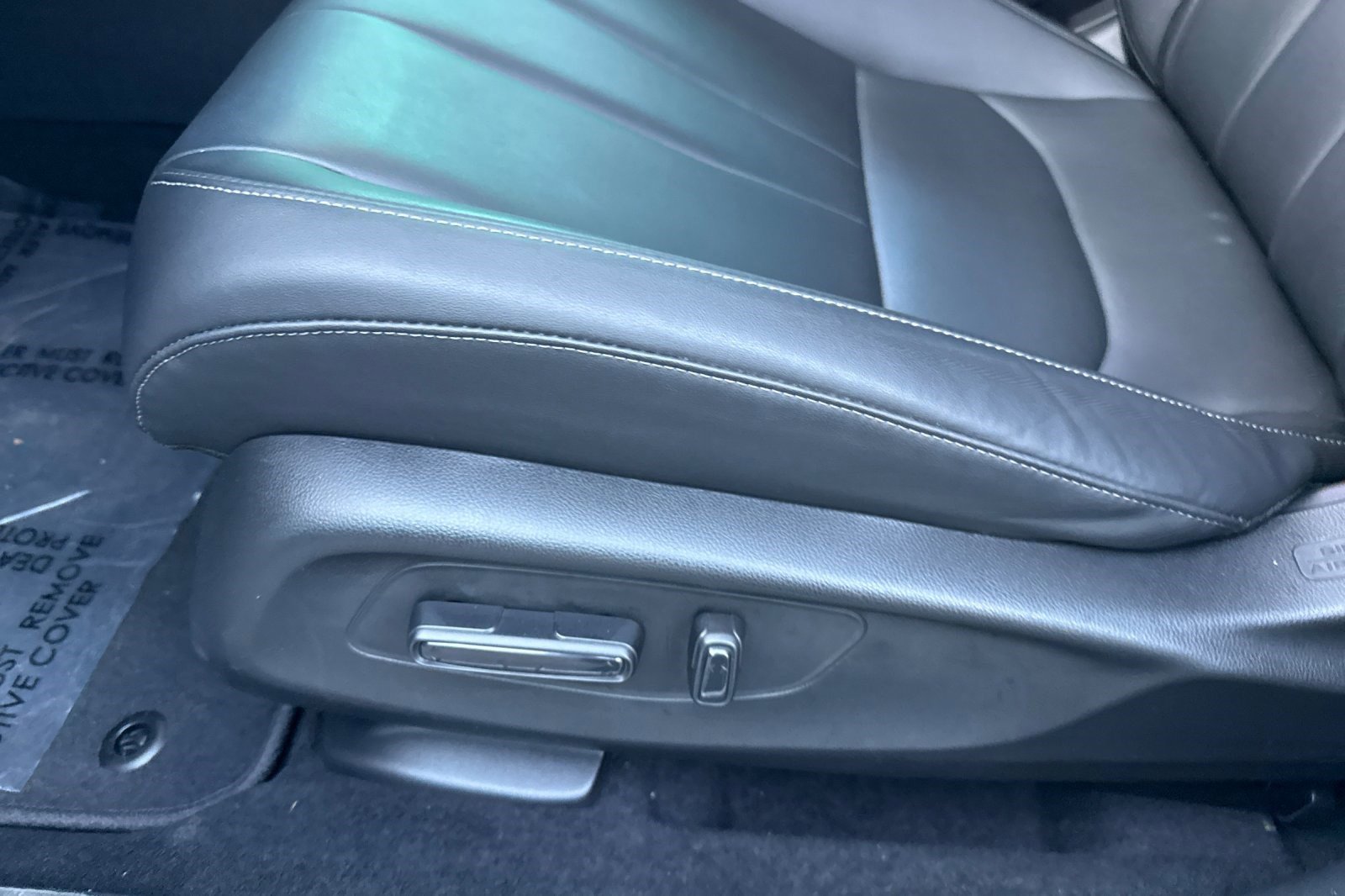 Certified 2025 Acura ADX AWD image 14