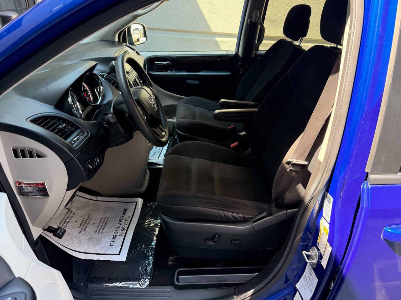 Used 2018 Dodge Grand Caravan SE w/ Power Convenience Group I FWD image 18