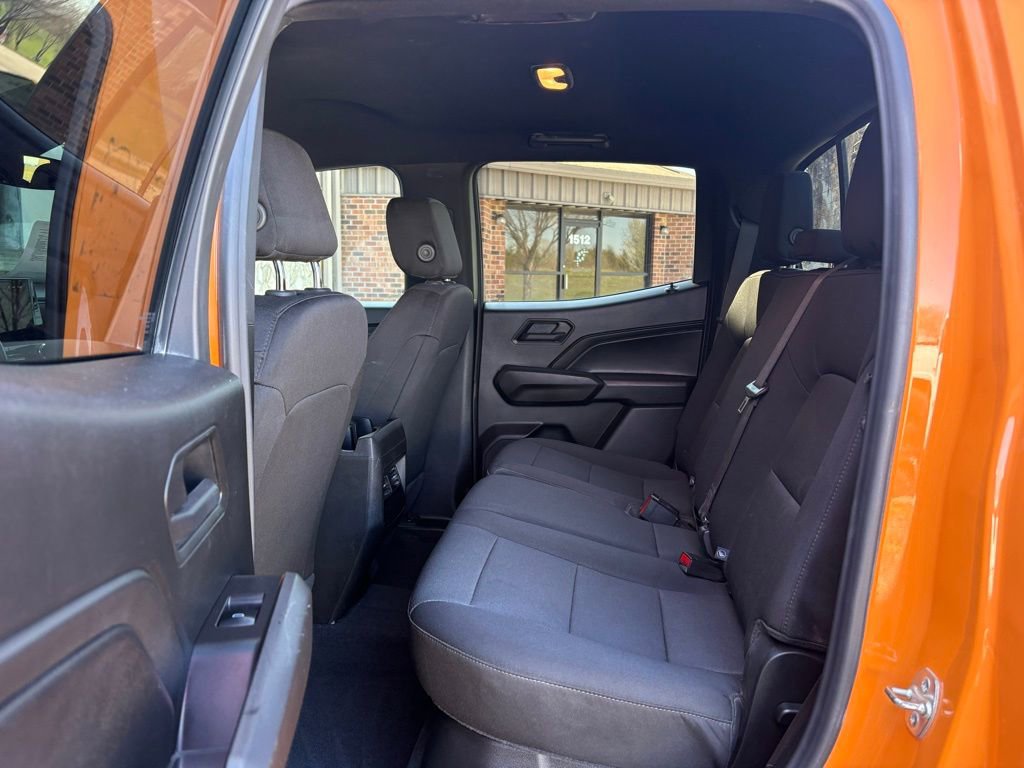 Used 2025 Chevrolet Colorado W/T w/ Advanced Trailering Package image 37