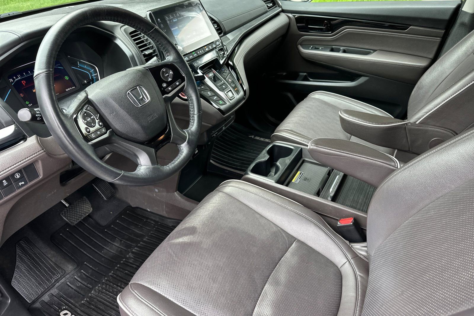 Used 2022 Honda Odyssey Elite image 7