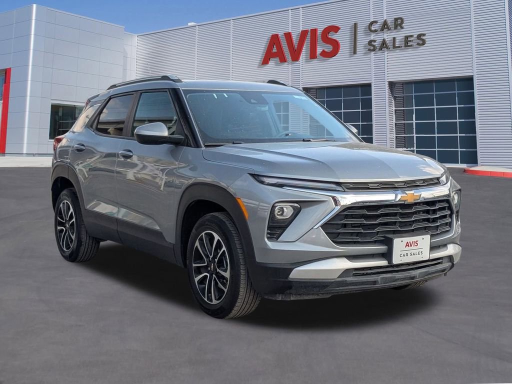 Used 2025 Chevrolet TrailBlazer LT image 9