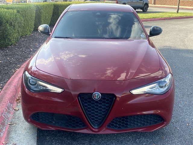 Used 2021 Alfa Romeo Giulia Sprint w/ Nero Edizione RWD image 11