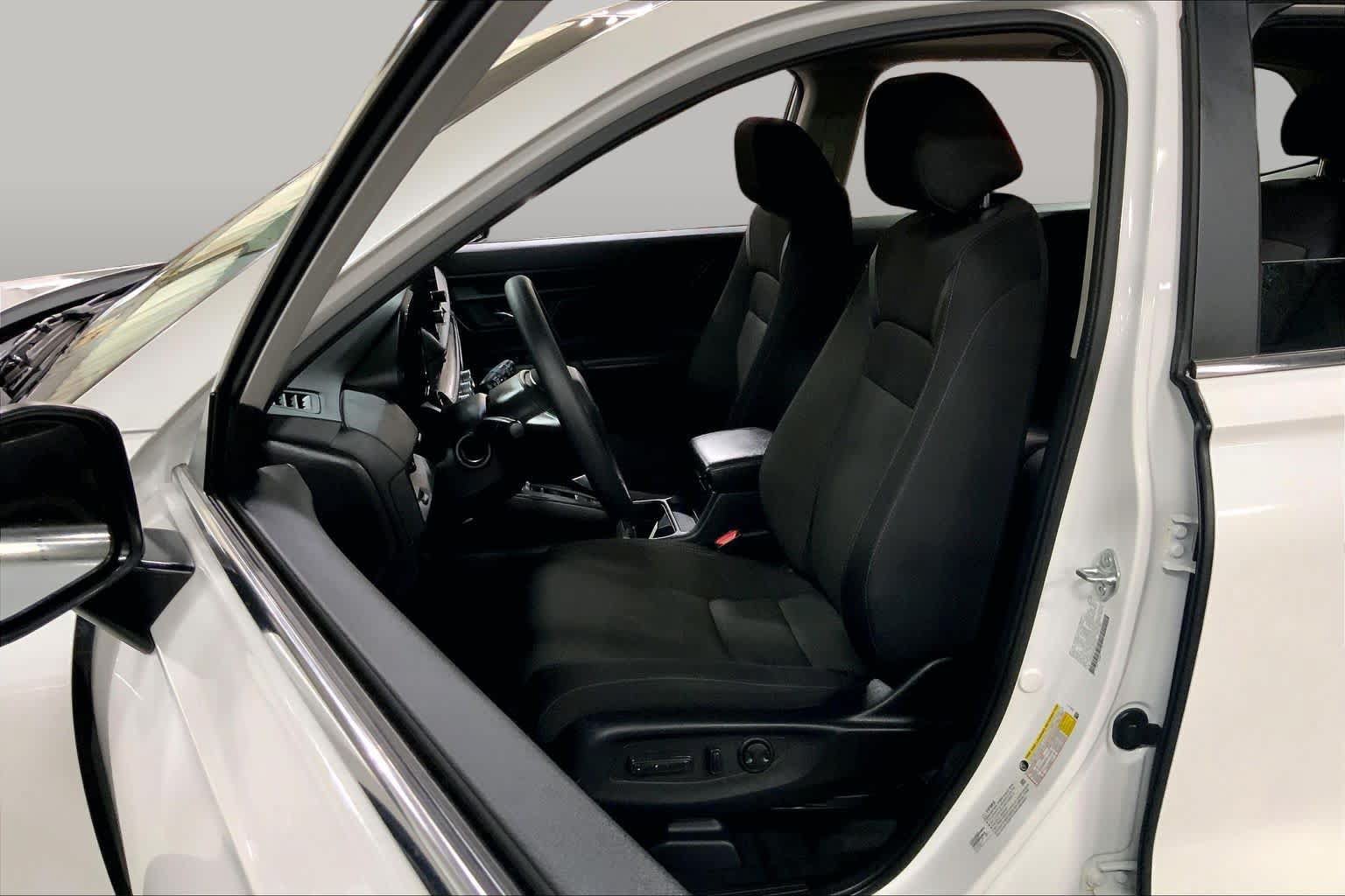 Used 2025 Honda CR-V EX image 8