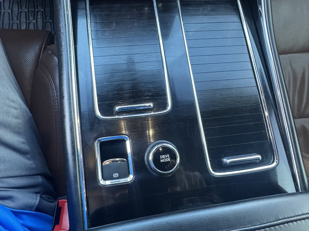 Used 2023 Lincoln Aviator Reserve w/ Equipment Group 201A image 23