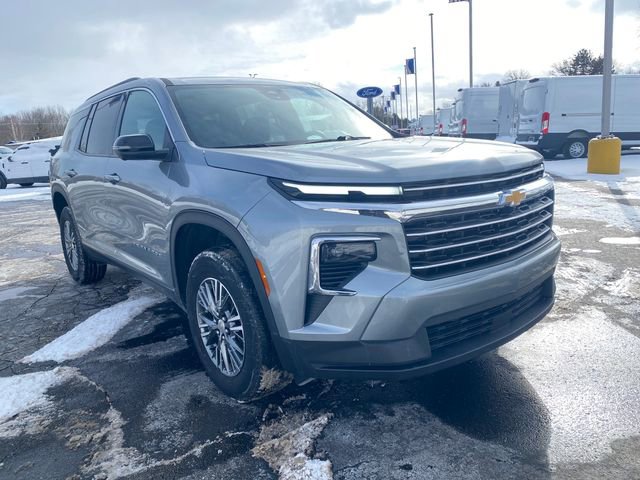 Used 2024 Chevrolet Traverse LT image 10