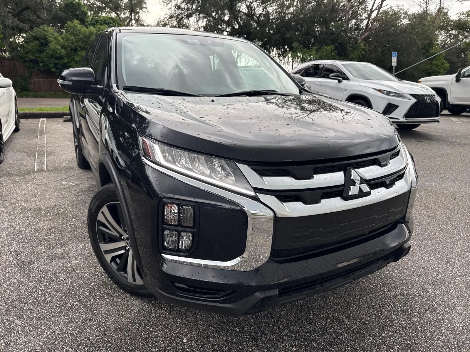 Used 2025 Mitsubishi Outlander Sport SE AWD/4WD image 4