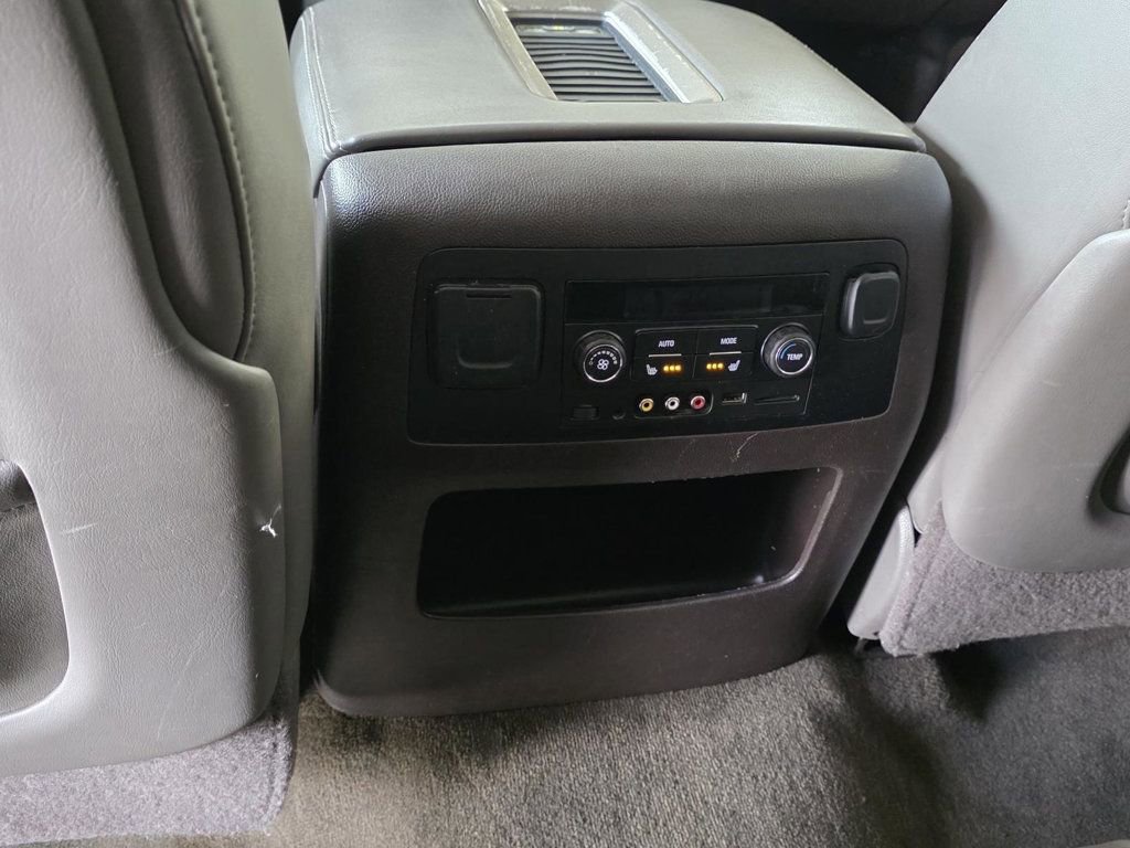 Used 2016 GMC Yukon XL Denali w/ Open Road Package image 12