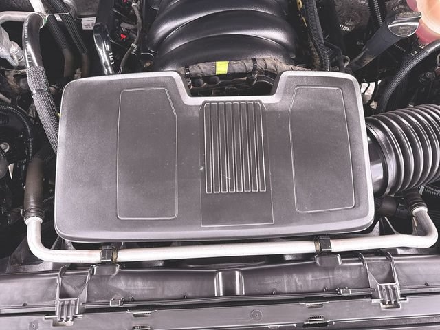 Used 2025 Chevrolet Silverado 1500 Custom Trail Boss w/ LPO, Dark Essentials Package AWD/4WD image 28