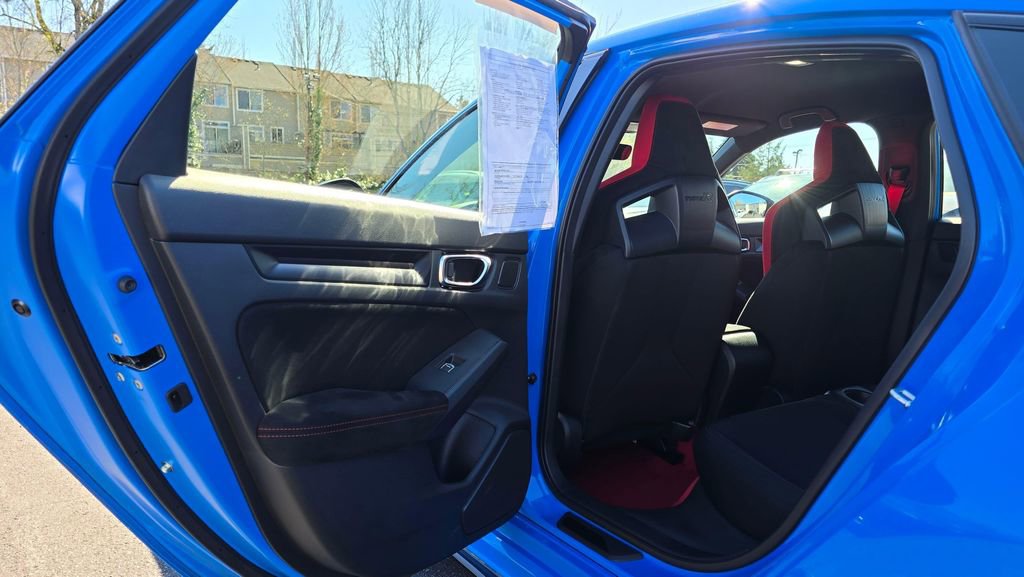 Used 2025 Honda Civic Type R image 16