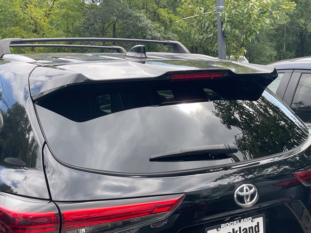 Used 2023 Toyota Highlander XLE AWD/4WD image 38