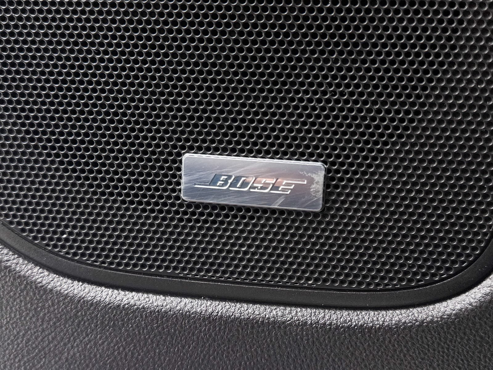 Used 2016 Chevrolet SS RWD image 8
