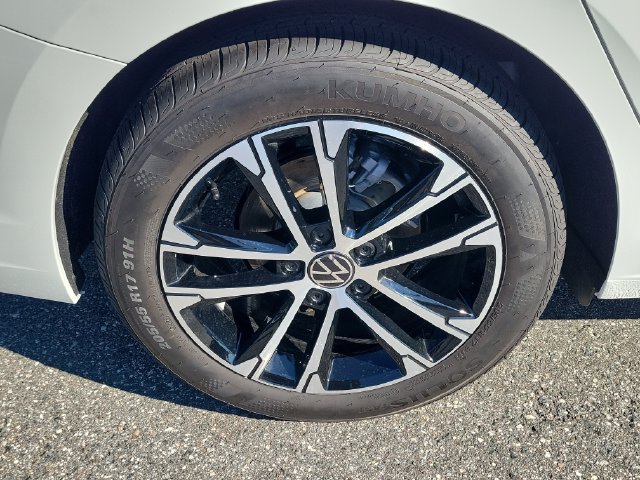 New 2027 Volkswagen Jetta Sport FWD image 5
