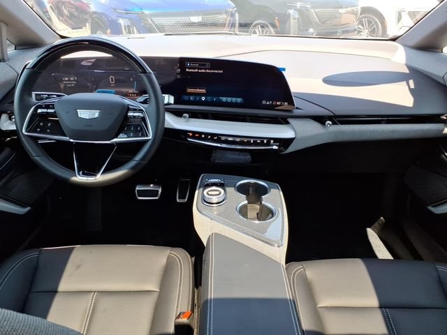 New 2026 Cadillac Optiq Luxury 1 RWD image 18