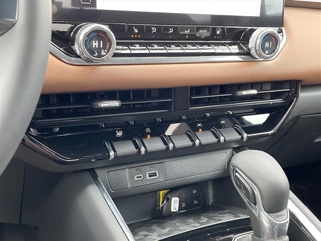 Certified 2024 GMC Canyon AT4 w/ Canyon Safety Plus Package image 18