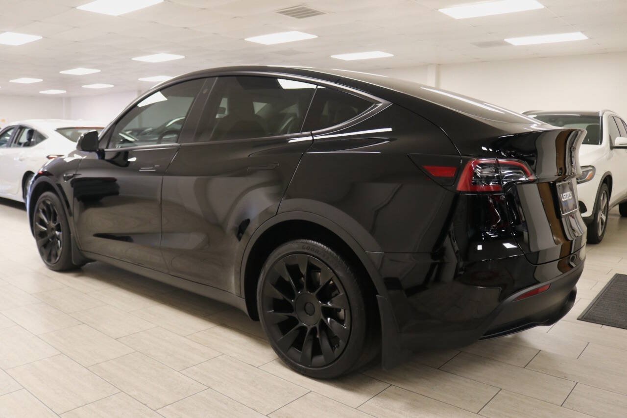 Used 2023 Tesla Model Y Long Range AWD/4WD image 6