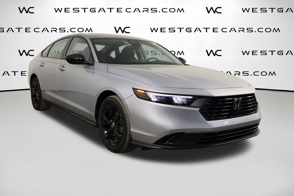 Used 2025 Honda Accord SE image 40