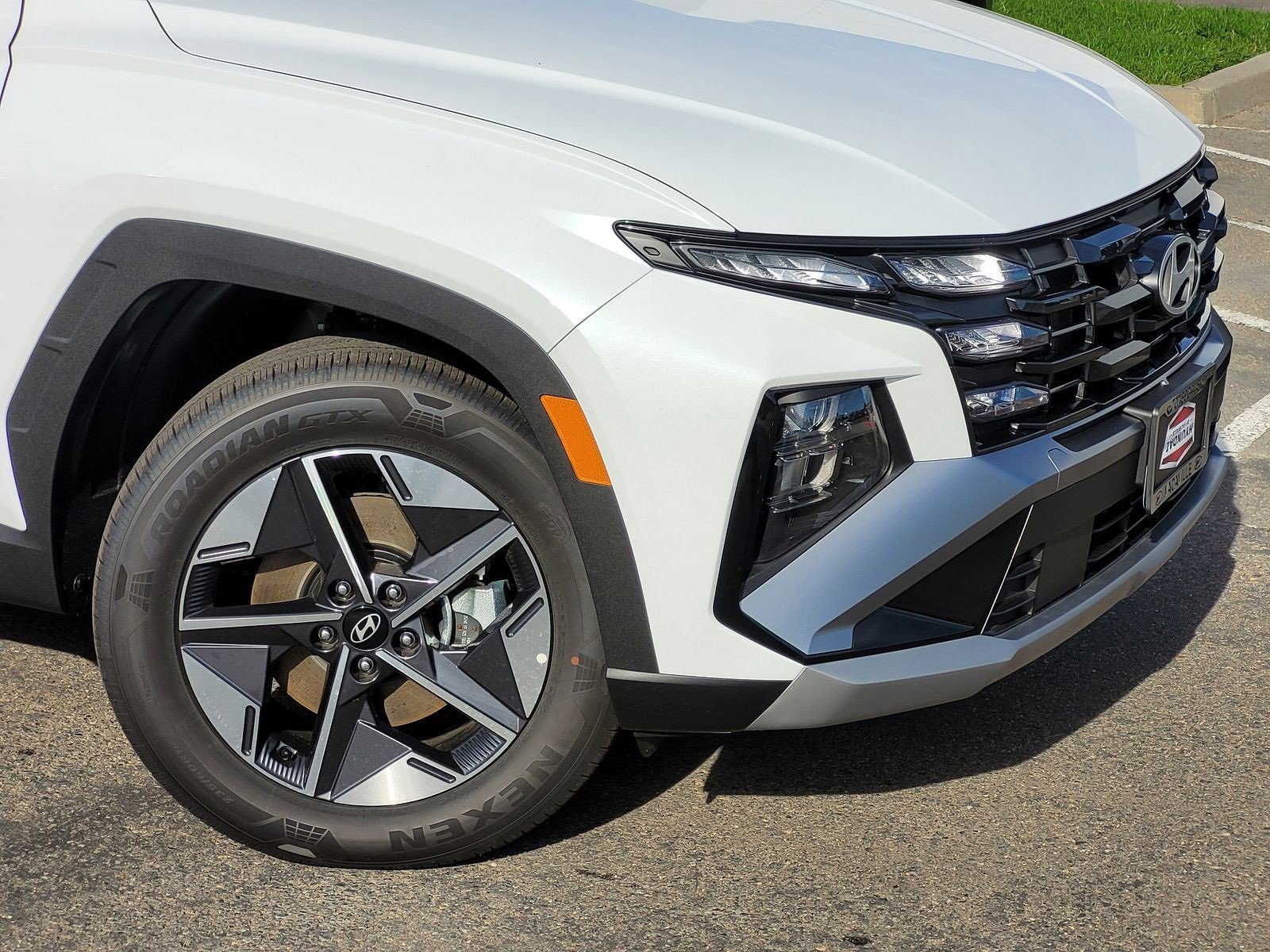 New 2025 Hyundai Tucson SEL image 3