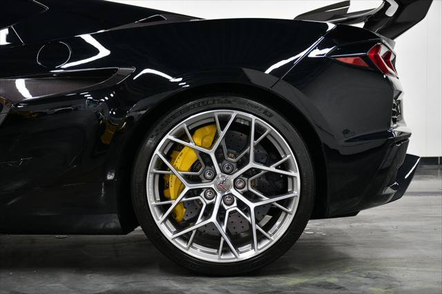 Used 2026 Chevrolet Corvette ZR1 w/ ZR1 Carbon Fiber Aero Package RWD image 9