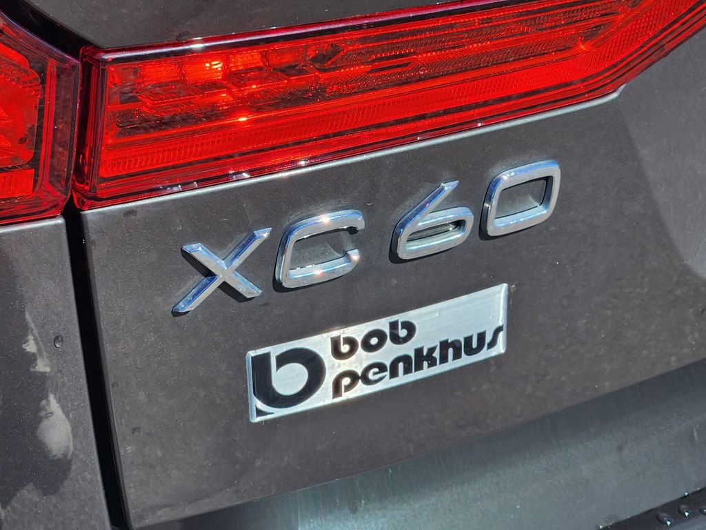 Used 2019 Volvo XC60 T6 Momentum w/ Advanced Package image 30