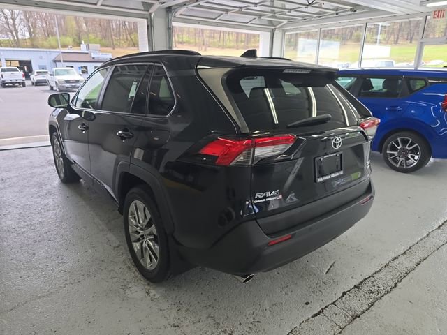 Used 2020 Toyota RAV4 XLE Premium AWD/4WD image 3