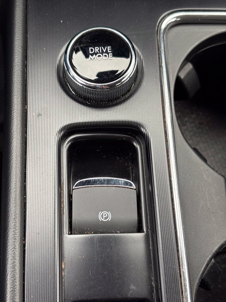 Used 2023 Lincoln Corsair AWD image 23