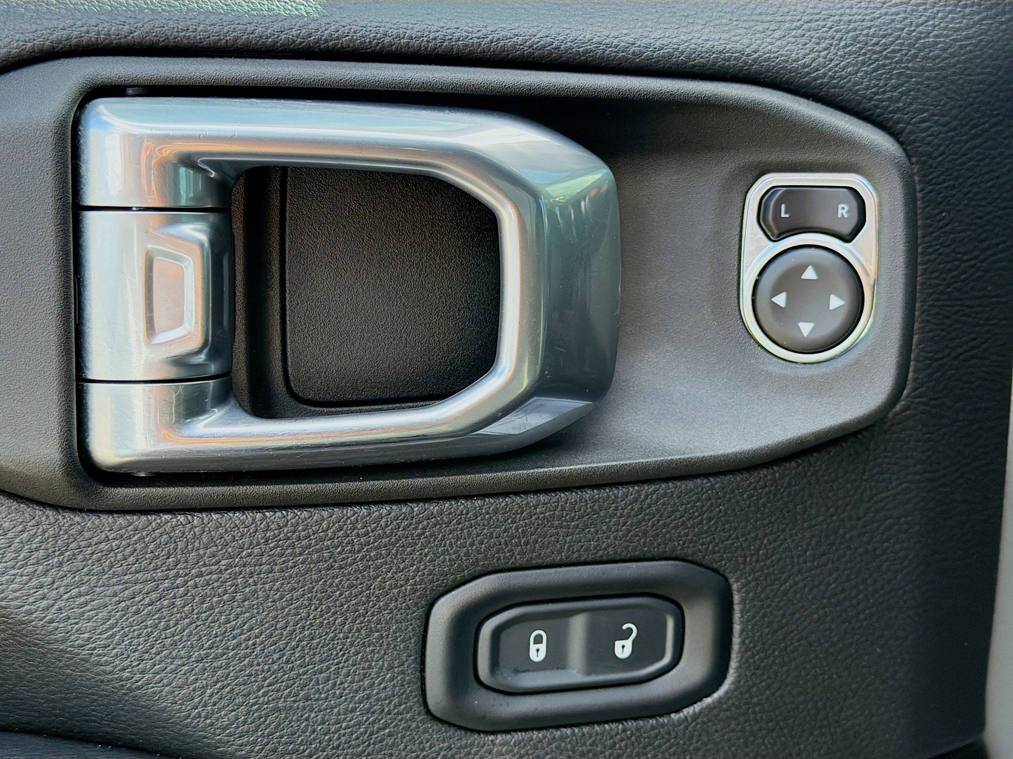 Used 2022 Jeep Gladiator Mojave image 22