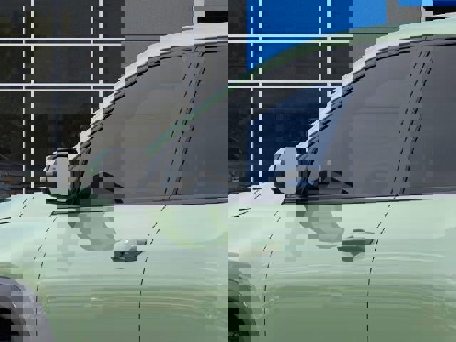 New 2026 Chevrolet Equinox LT w/ LPO, Floor Liner Package image 12