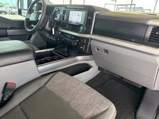 Used 2024 Ford F350 XLT w/ FX4 Off-Road Package AWD/4WD image 13
