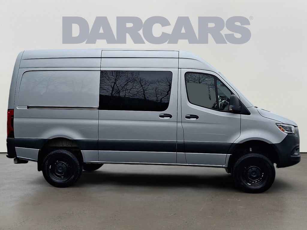 Used 2024 Mercedes-Benz Sprinter 2500 image 7