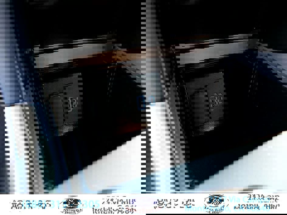 Used 2024 Ford Explorer XLT w/ Equipment Group 202A image 22