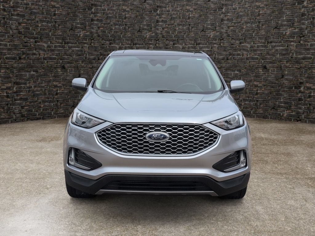 Used 2024 Ford Edge SEL w/ Convenience Package AWD/4WD image 5