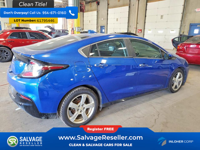 Used 2017 Chevrolet Volt LT w/ Comfort Package FWD image 4