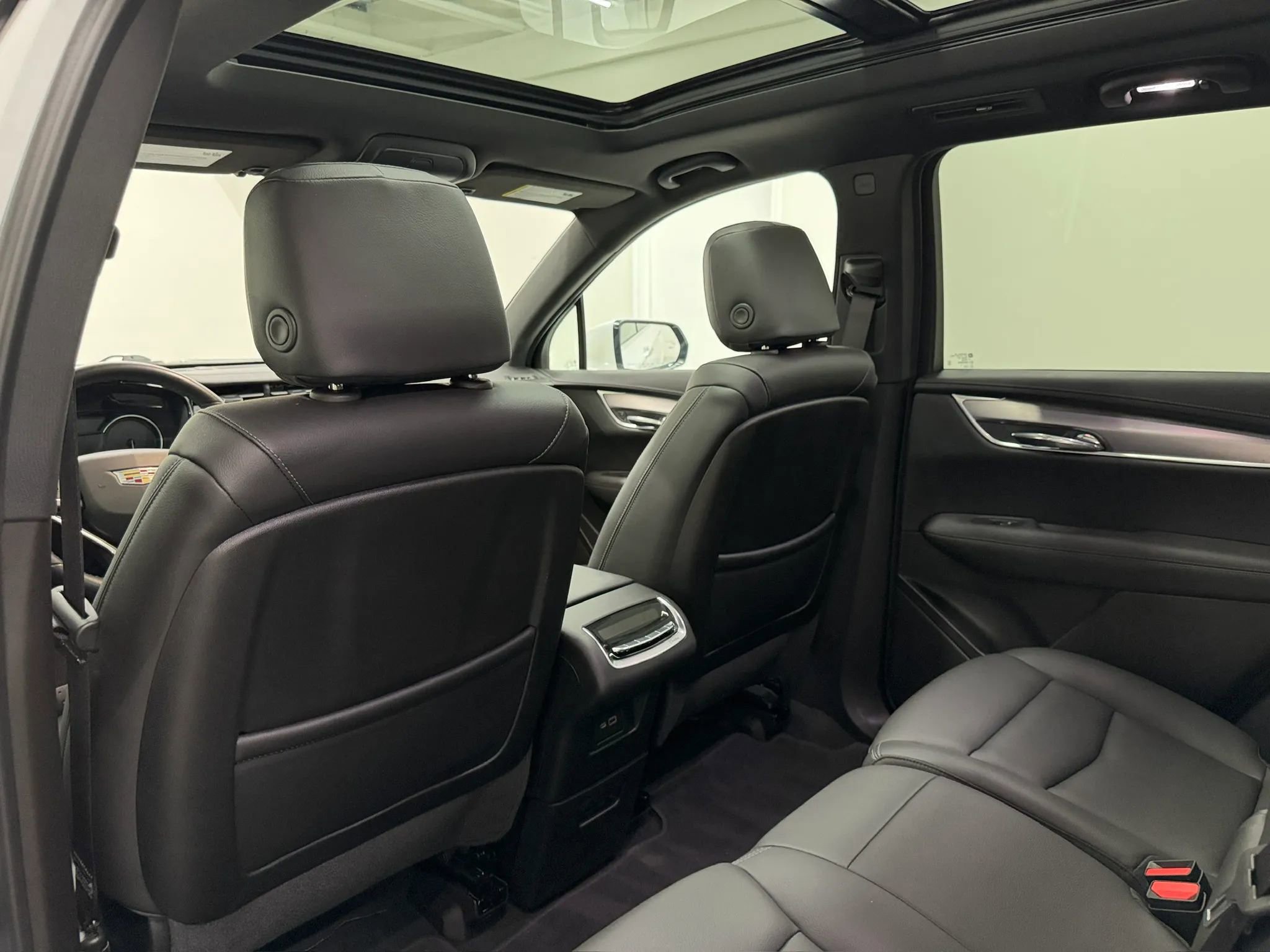 Used 2023 Cadillac XT6 Luxury FWD image 13