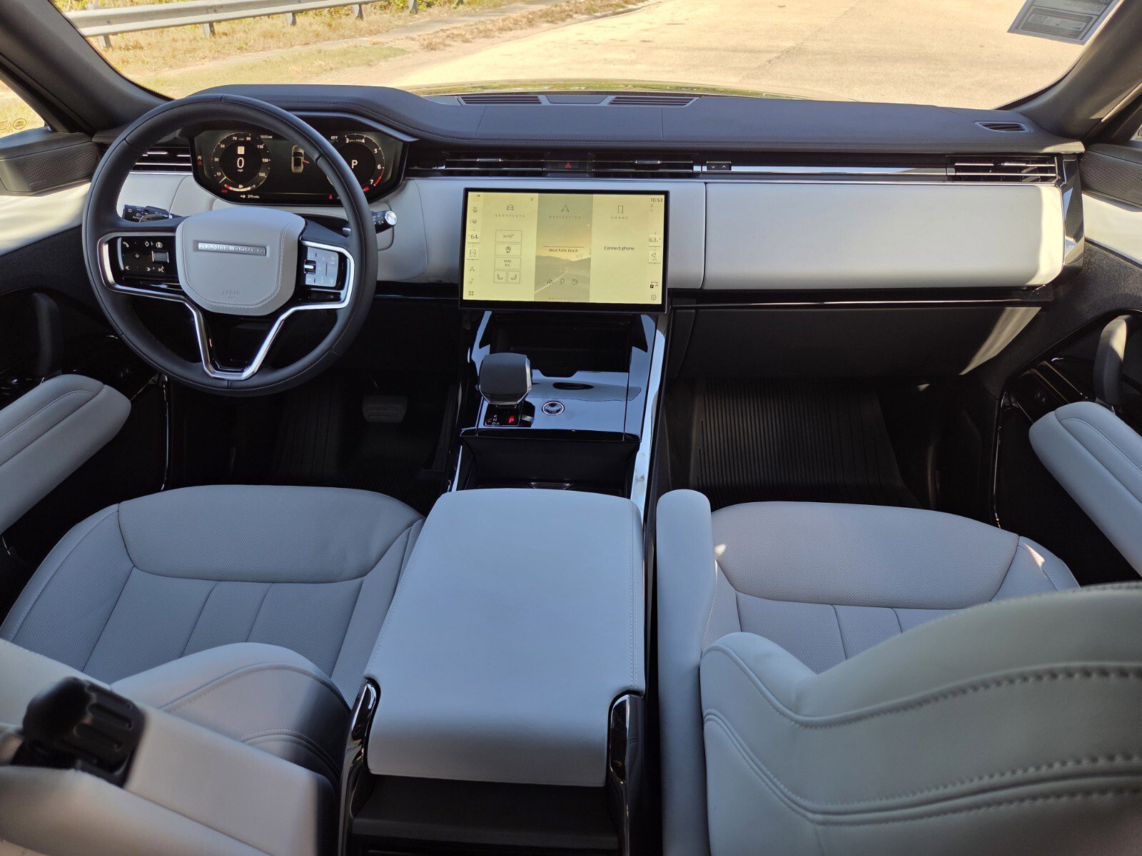 New 2025 Land Rover Range Rover Sport SE image 5