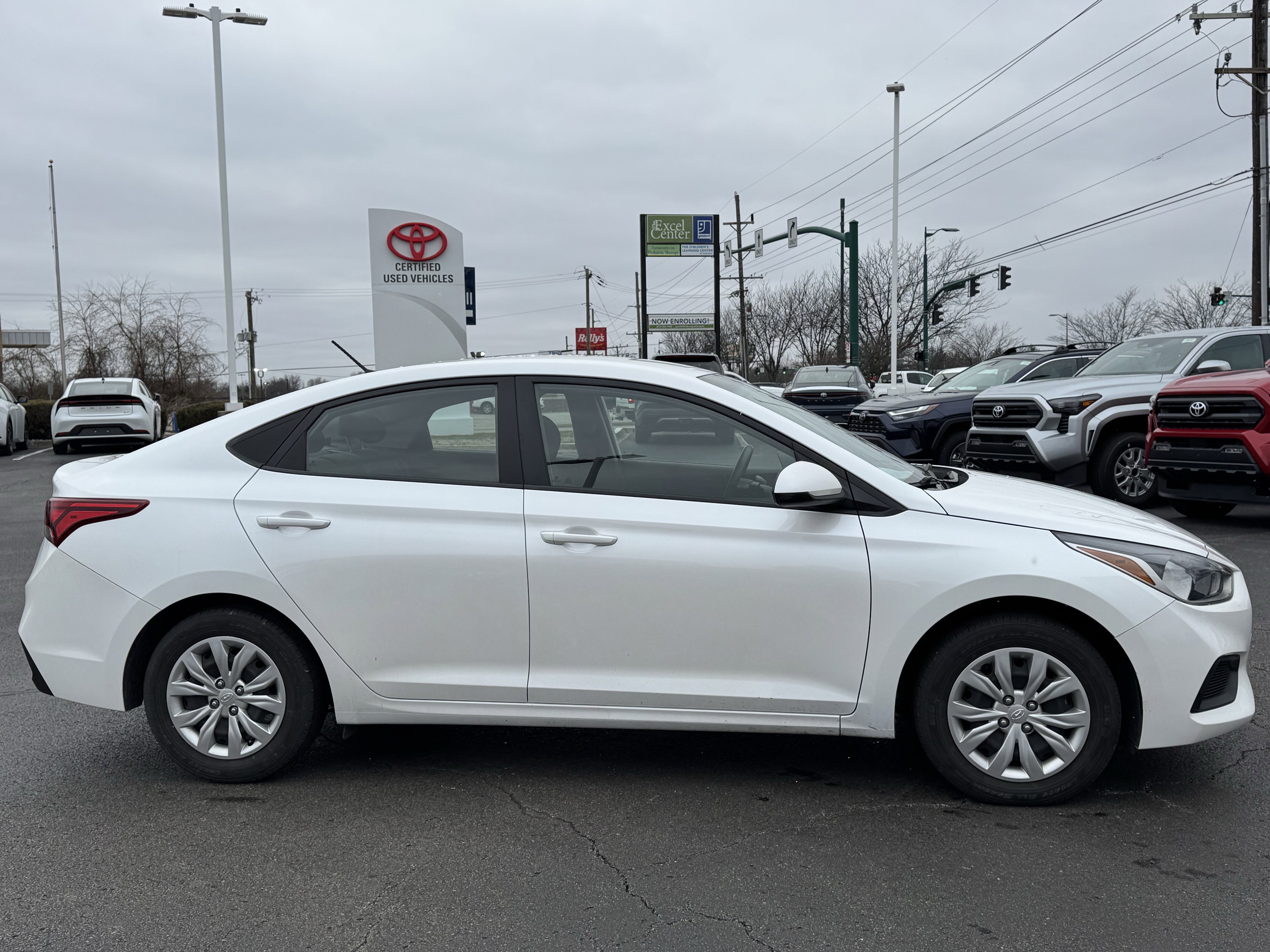 Used 2018 Hyundai Accent SE image 17