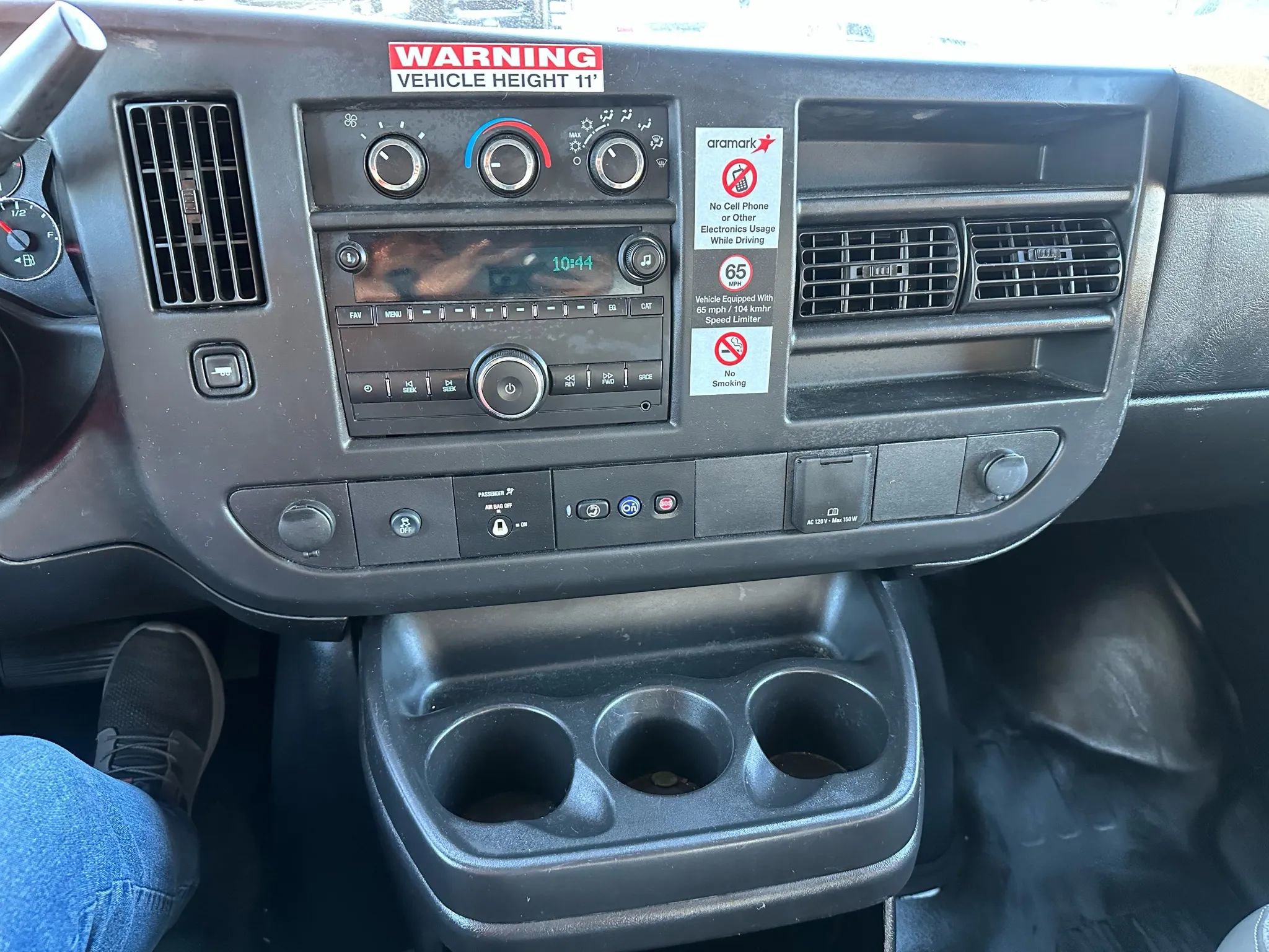 Used 2015 Chevrolet Express 3500 image 7