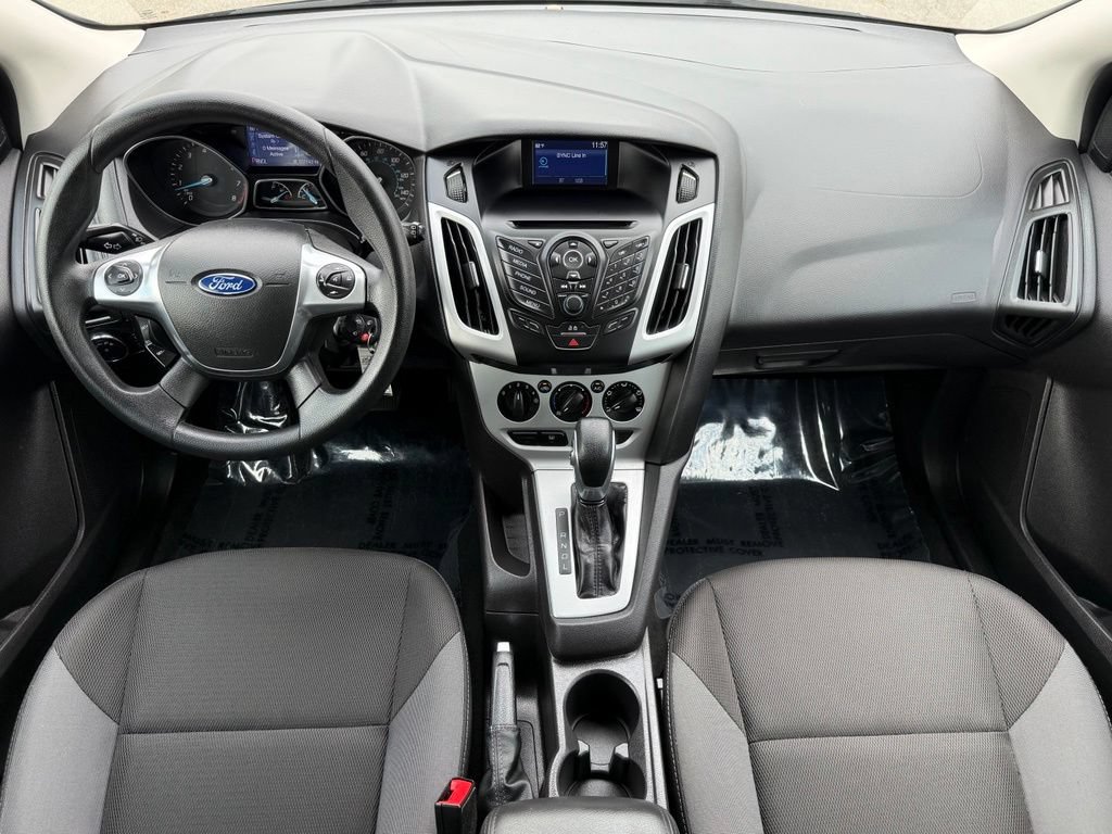 Used 2014 Ford Focus SE FWD image 21