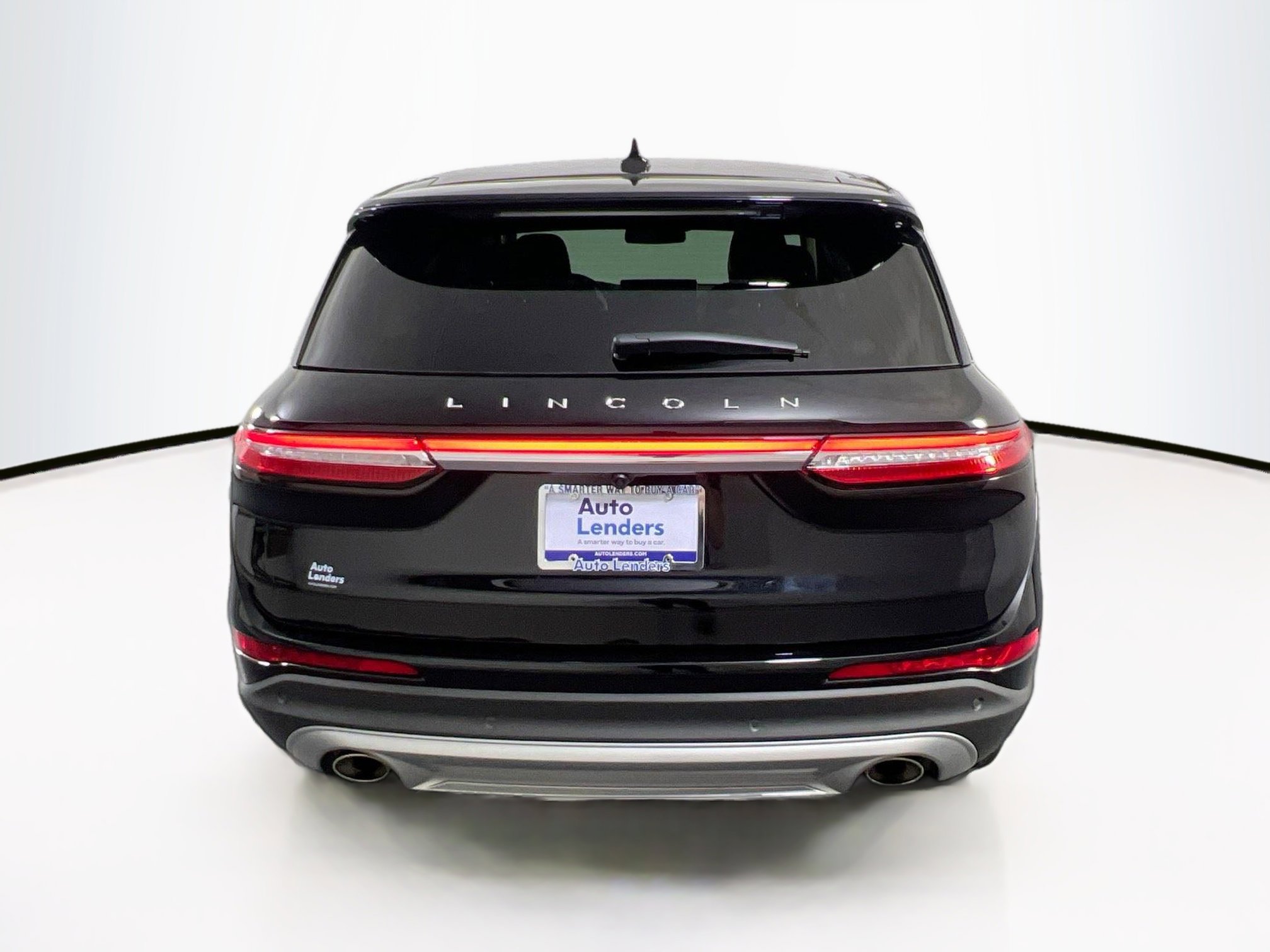 Used 2025 Lincoln Corsair AWD w/ Rear Removable Package Tray image 6